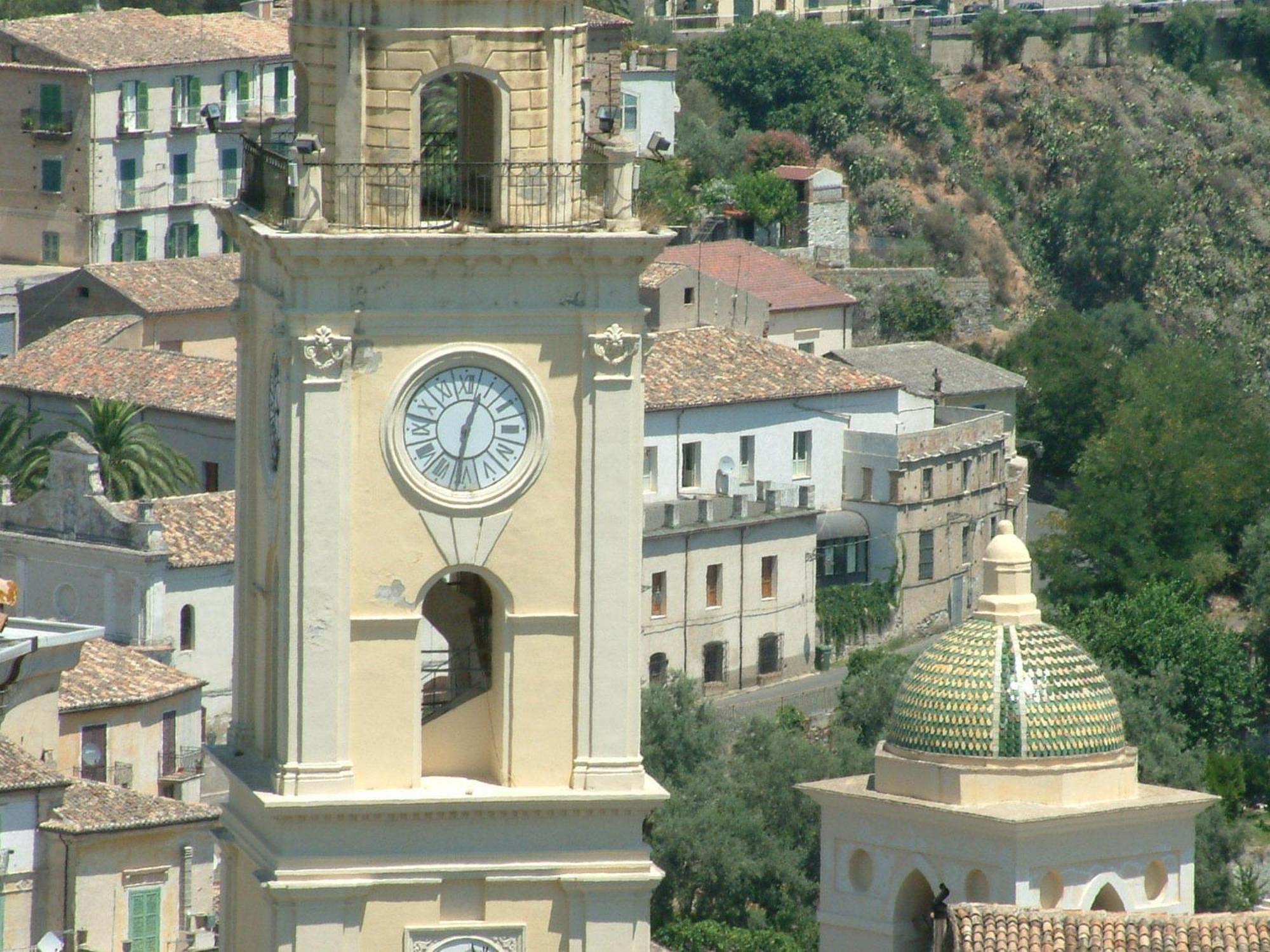 La Gatta Sul Tetto Bed & Breakfast Rossano Exterior photo