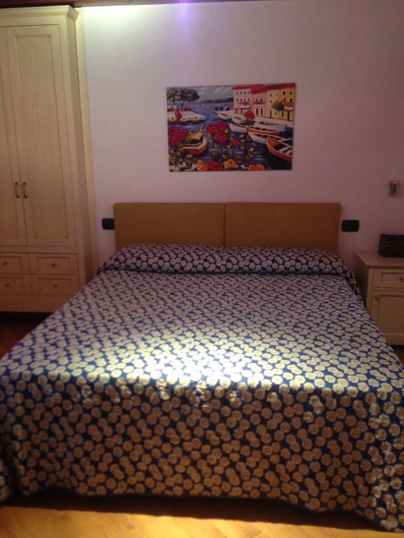La Gatta Sul Tetto Bed & Breakfast Rossano Exterior photo