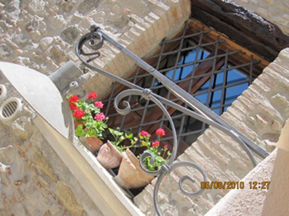 La Gatta Sul Tetto Bed & Breakfast Rossano Exterior photo